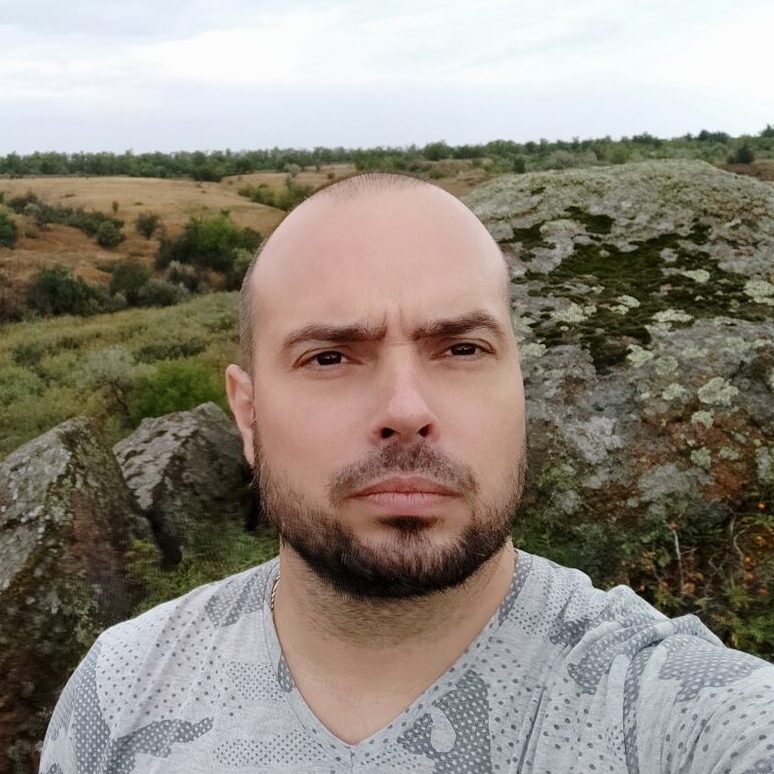 Профессионал по аварийному вскрытию сейфов без повреждений Анар, стаж 11 лет