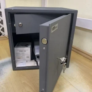 Сейф SAFETRONICS с замком MAUER 71